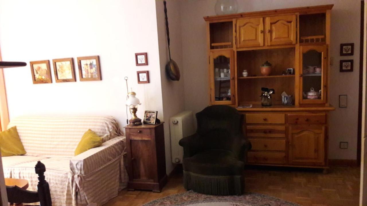 Apartamento Capelot Jaca Ngoại thất bức ảnh
